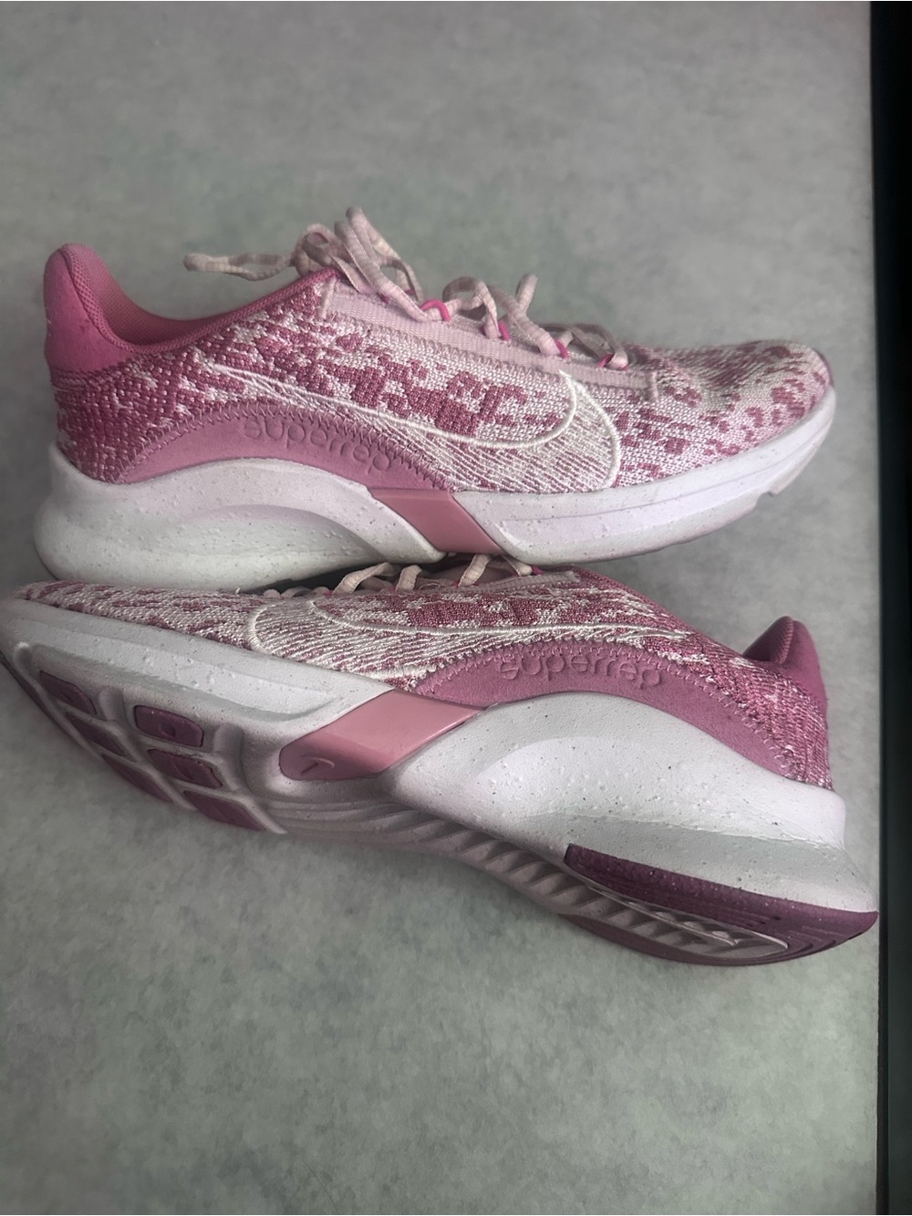 Nike Air Zoom Pegasus 38 pink & white sneakers with white Nike size 8.5